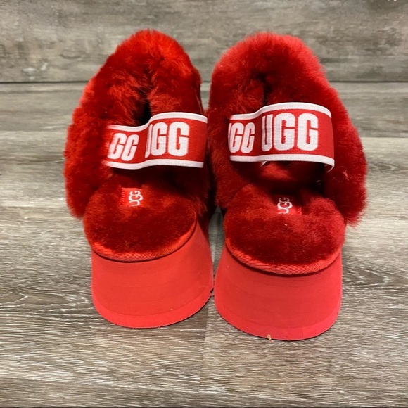 UGG Red Fluffy Platform Shoes - Picture 4 of 10